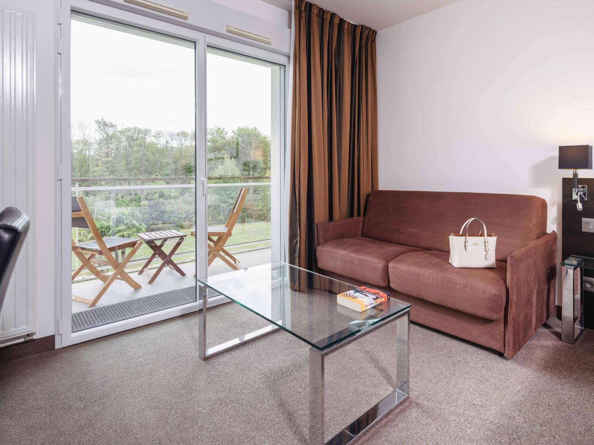Westotel Life Nantes Каркфу Экстерьер фото