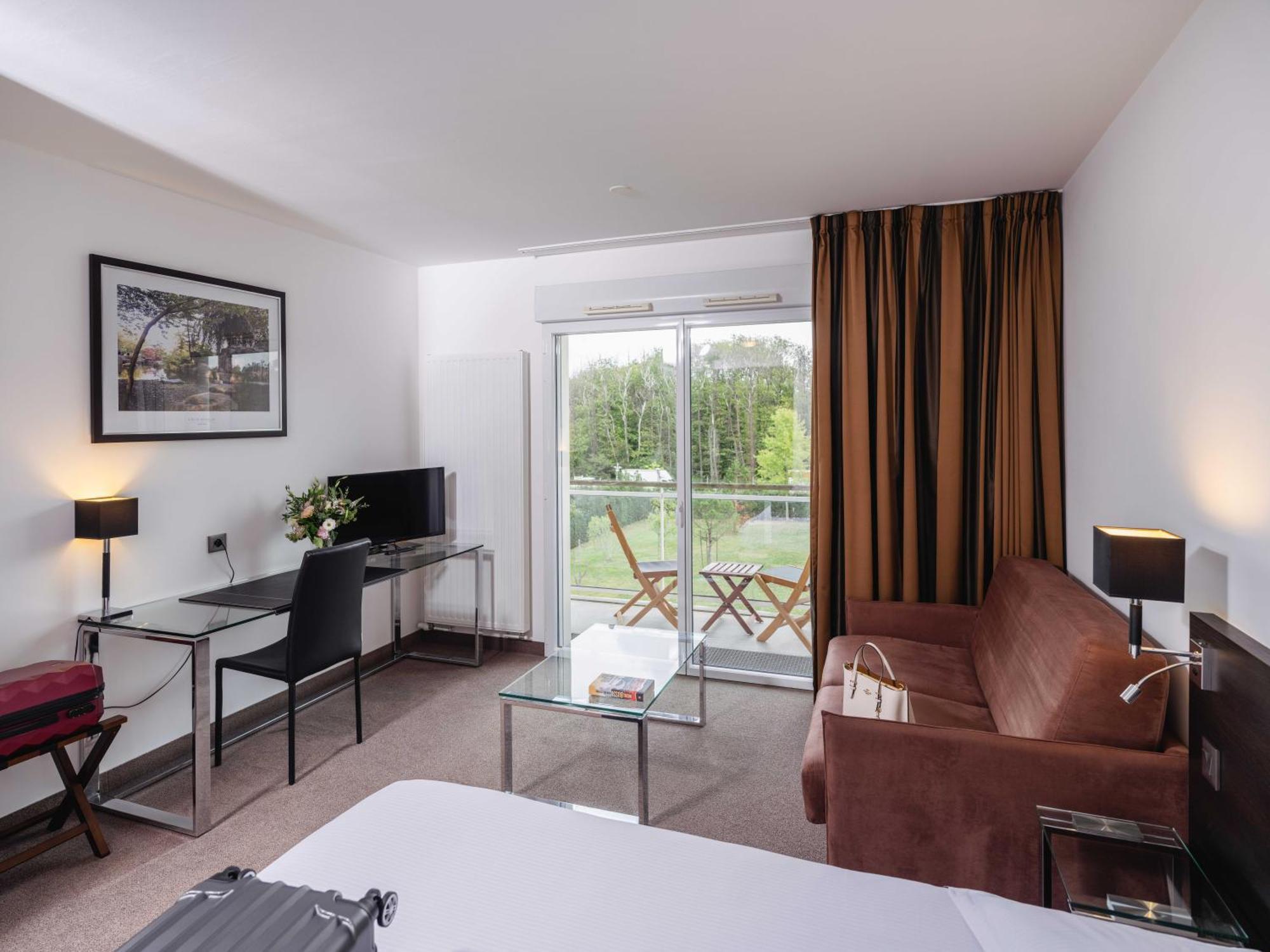 Westotel Life Nantes Каркфу Экстерьер фото