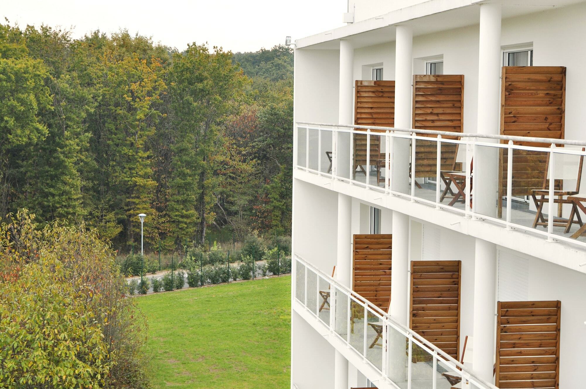 Westotel Life Nantes Каркфу Экстерьер фото